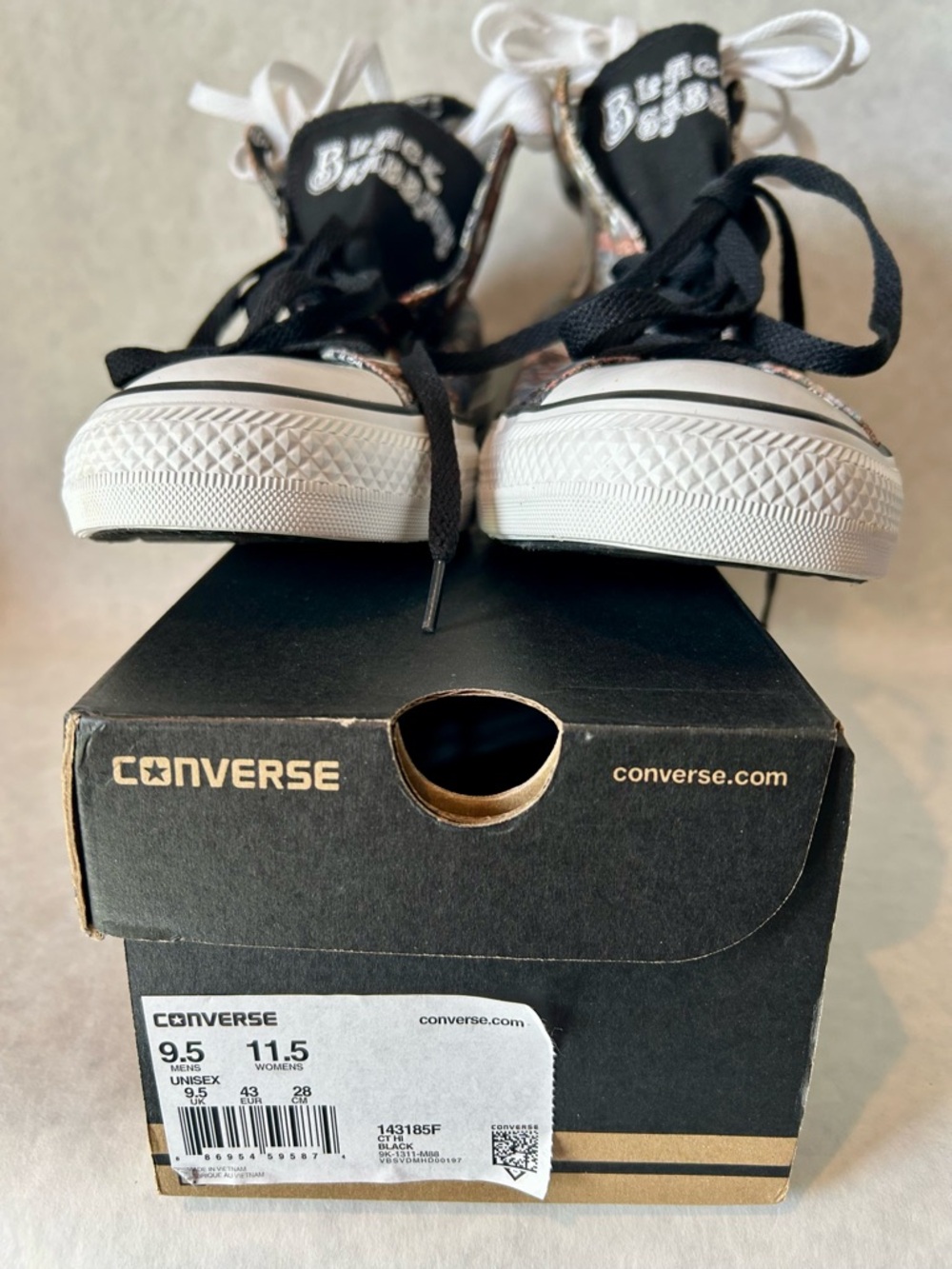 Rare, Ozzie Converse Tennis Shoes - Size Men’s 11.5, Women’s Size 9.5. 143185F - Picture 2 of 8